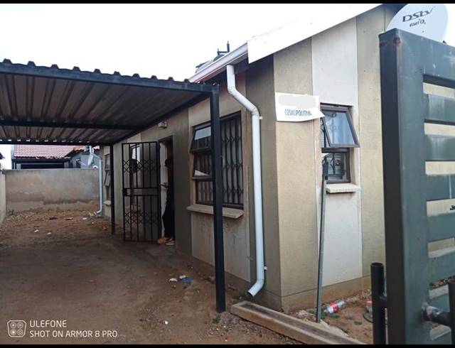 3 BEDROOM HOUSE FOR SALE IN WINDMILL PARK EXT